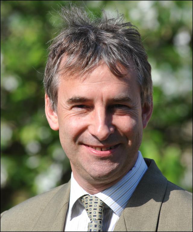 Dr Alastair Leake